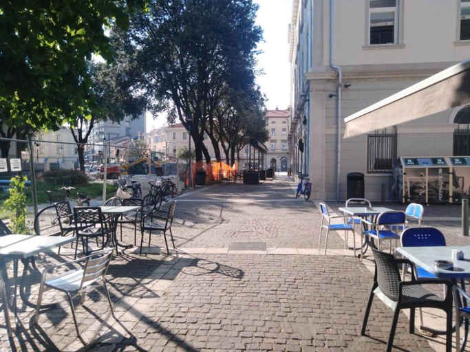 Food & Drinks, AFFITTACAMERE PIAZZA UNITA', Gorizia