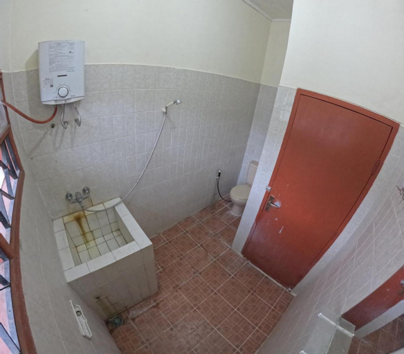 Bathroom 4