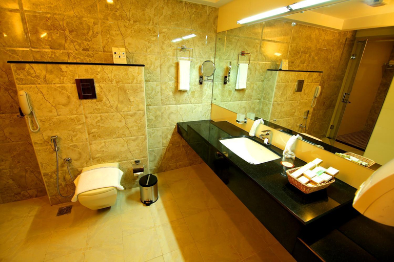 Bathroom 2, HOTEL HILLWAY PARK, Kollam