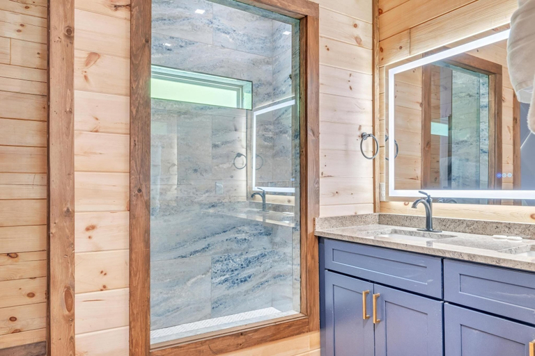 Bathroom 4, Ern803 - Beary Blue Oasis 2 Bedroom Cabin, Sevier