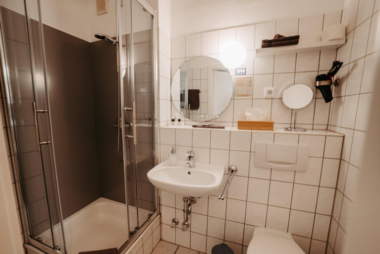 Bathroom 2, Hotel Garni "Villa am Schaalsee", Ludwigslust-Parchim