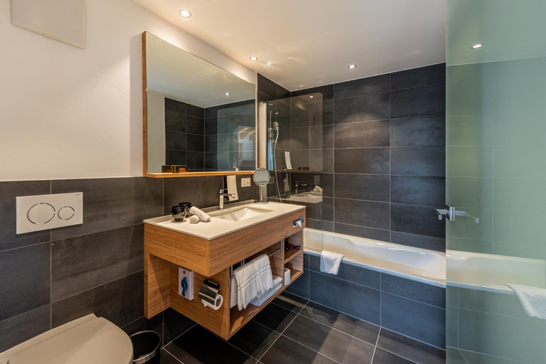 Bathroom 4, Naco Aparthotel, by Arca, Visp
