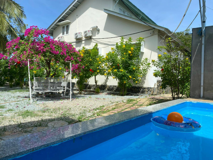 Swimming Pool 6