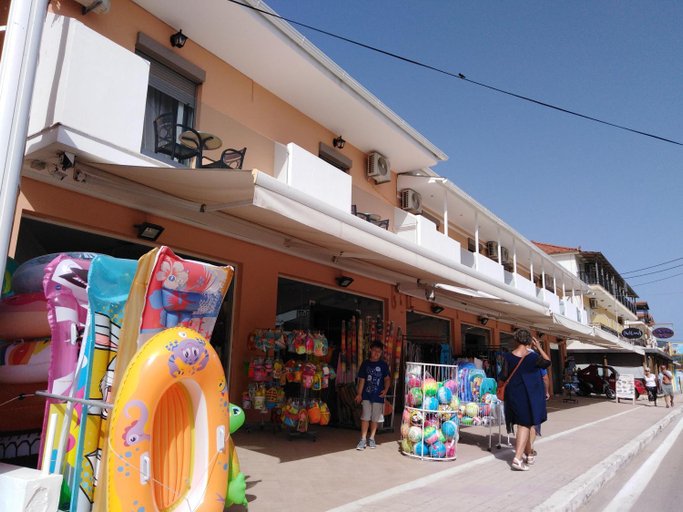 Others 5, 7 Islands, Ionian Islands