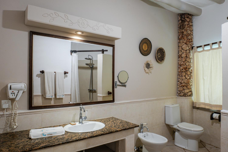 Bathroom 4, Temple Point Resort-Watamu, Kilifi North