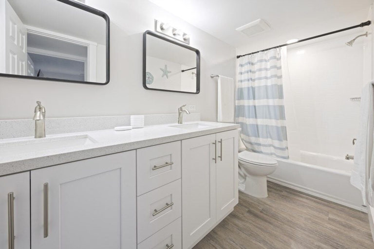 Bathroom, Pelicans Roost 307 2 Bedroom Condo, Lee