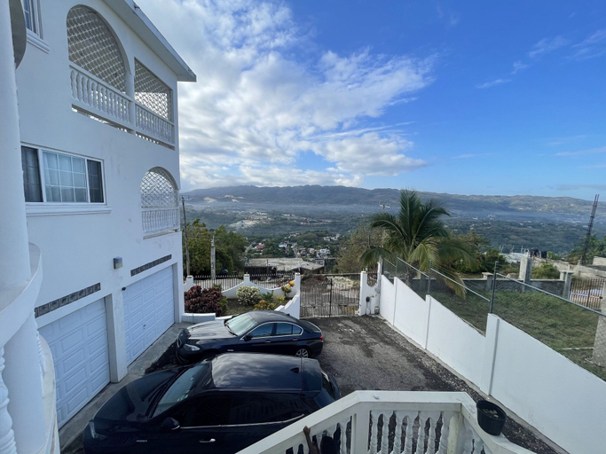 Others 3, Skyline Suites Sunset Room 1 Bedroom Home by RedAwning