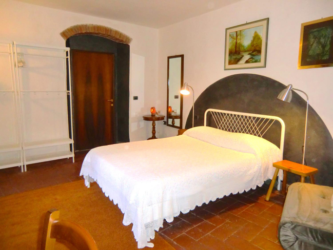 Bedroom 8