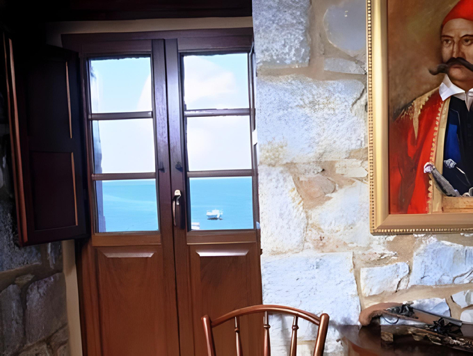 Others 4, Mavromichalai, Peloponnese