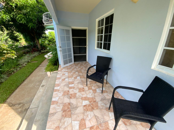 Others 4, Marvey's Place