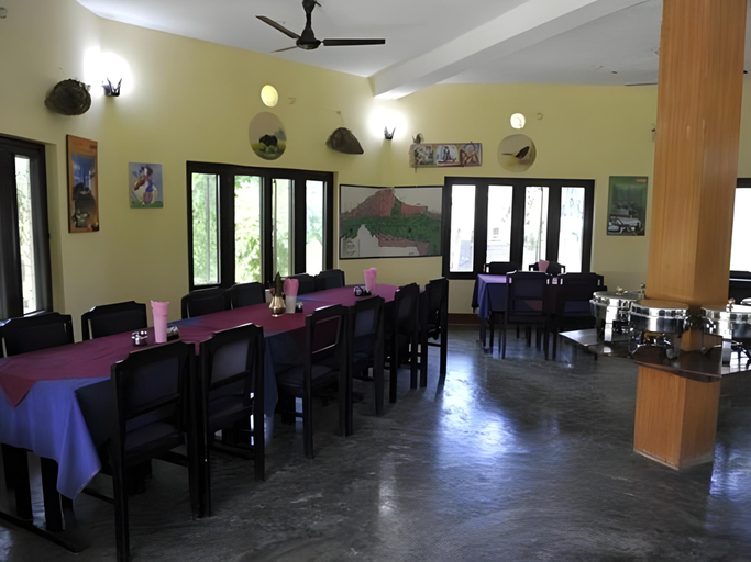 Food & Drinks 4, Travellers Jungle Camp, Narayani