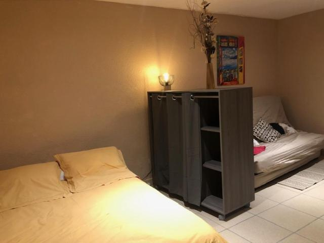 3, Chambre ou Studio dans Maison avec piscine, Haute-Garonne