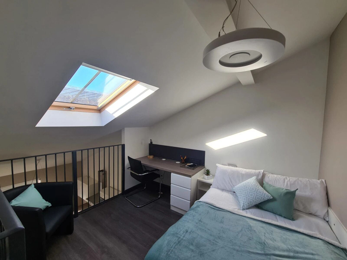 Bedroom 2, St James' House, Newcastle upon Tyne
