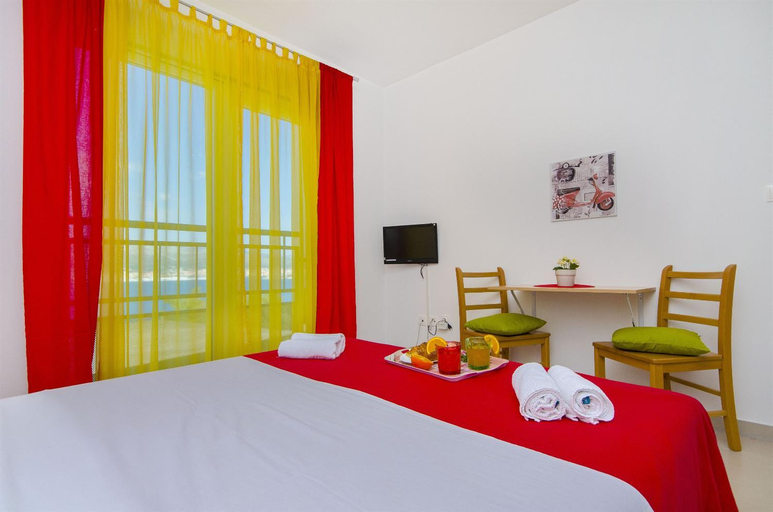 Others 4, Apartments Pava, Okrug