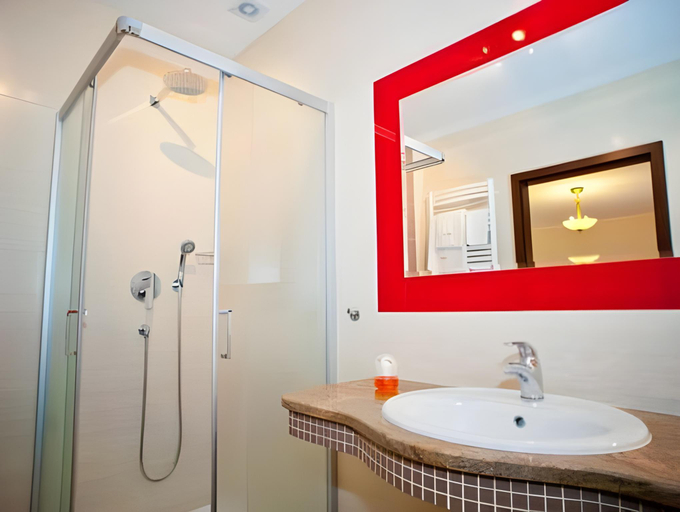 Bathroom 3, Pokoje De Luxe Figaro, Płock City