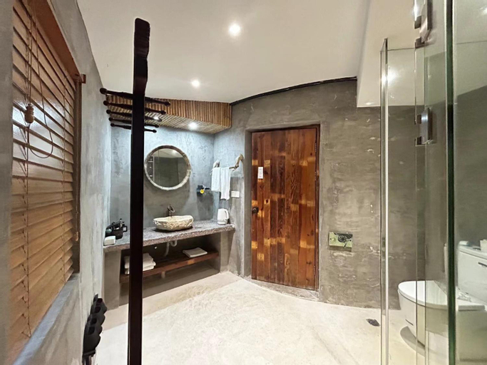 Bathroom 5