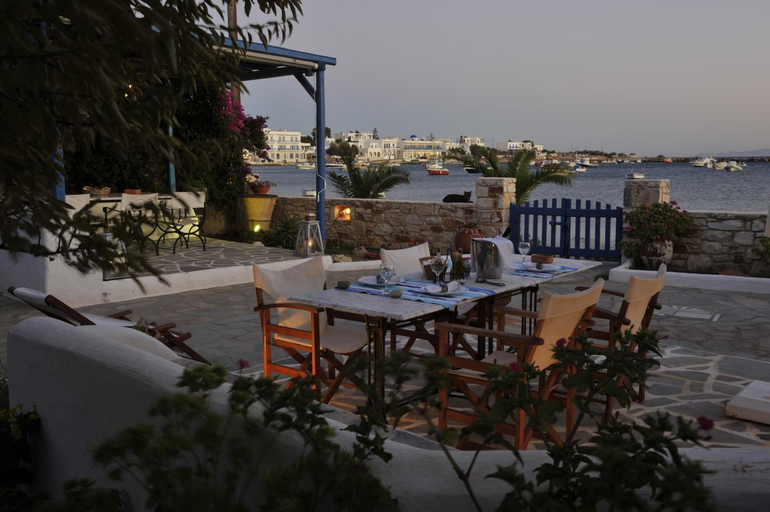 Food & Drinks 3, George's beach studios Aliki Paros, South Aegean
