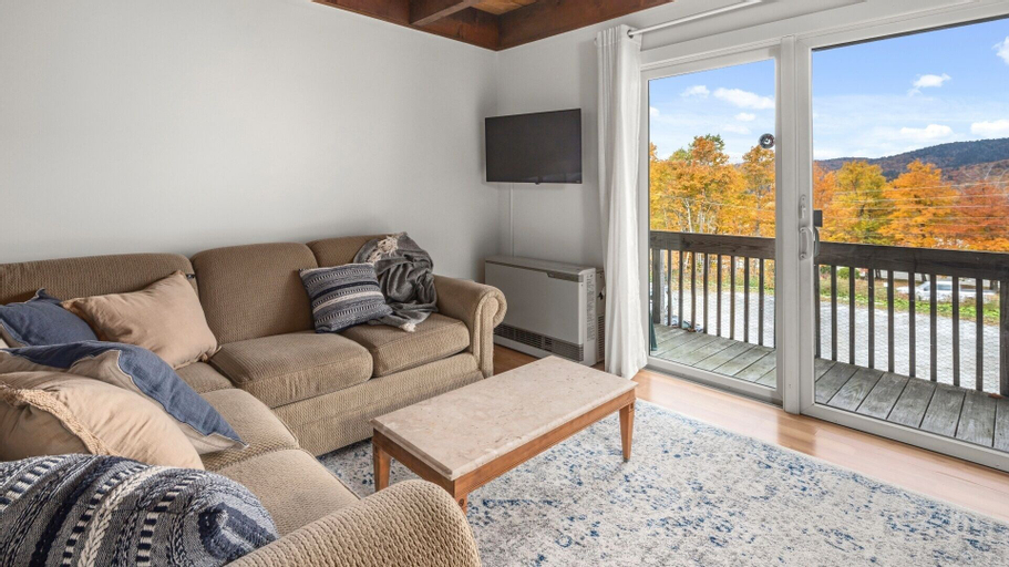 Bolton Condo 3 Bedroom Condo by RedAwning, Chittenden