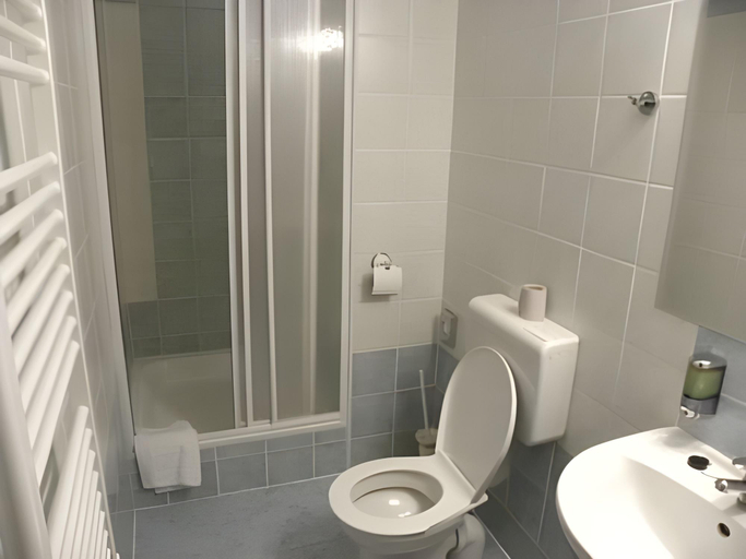 Bathroom 4, Hotel Cerny Orel Zatec, Louny