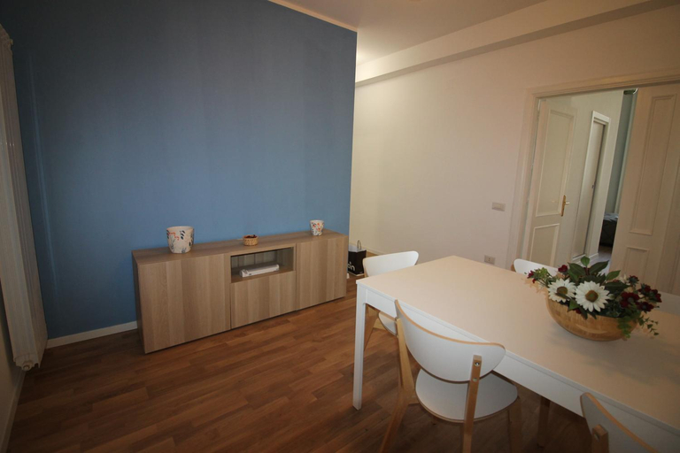 Others 4, B&B Ma.Li., Napoli