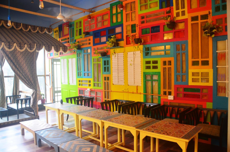 Food & Drinks 3, Salaam Namastey Backpackers, Mumbai Suburban