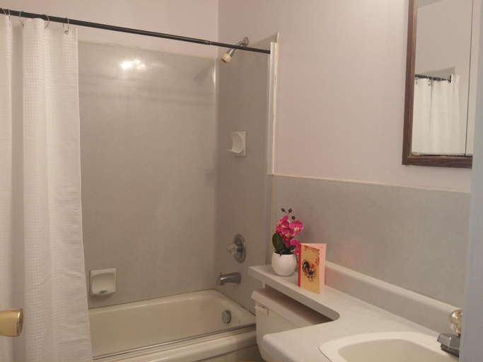 Bathroom, Winnipeg Homestay, Division No. 11