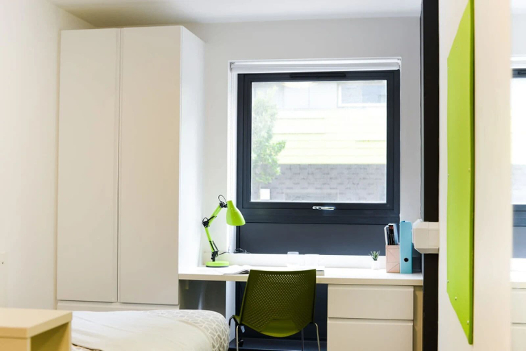 Bedroom 2, Studios and Ensuites at St James Point in Newcastle, Newcastle upon Tyne