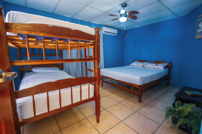 Bedroom 3, Casa Happy Life, Tola