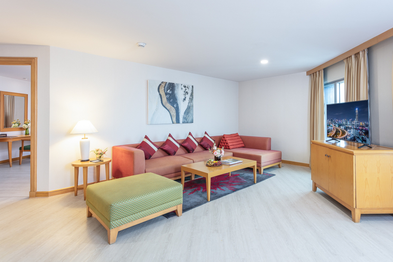 Bedroom 5, Baiyoke Sky Hotel, Ratchathewi