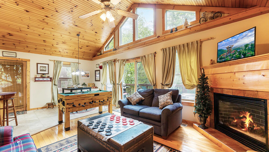 Others 1, 3 Bears One-Level Open Floor Plan Cabin with Pool Table by RedAwning, Sevier