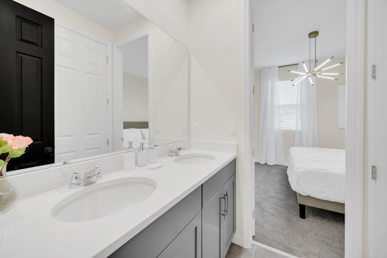 Bathroom 3, 1565mermaid 9 Bedroom Villa, Osceola