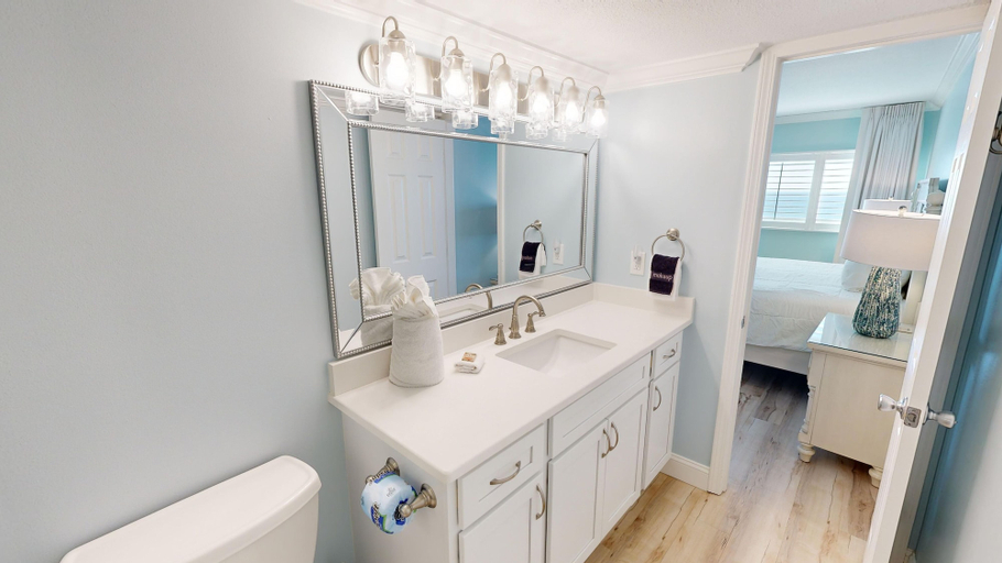 Bathroom 5, Beach House 404c 2 Bedroom Condo by RedAwning, Walton