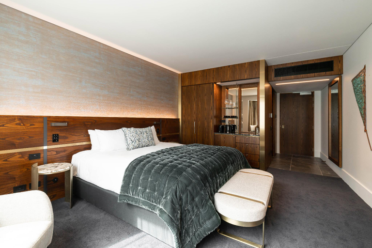 Bedroom 25