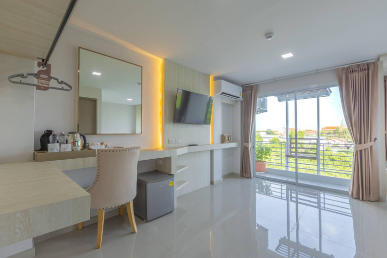 Dining Room 29