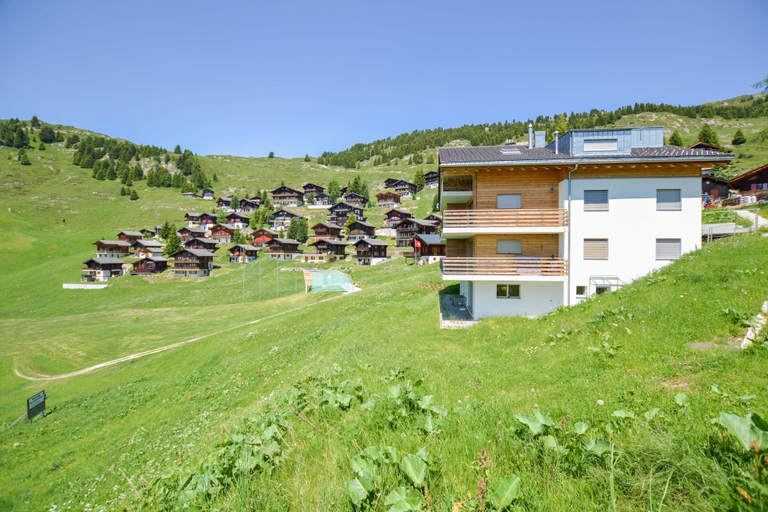 Exterior & Views 2, Stella 5, Raron