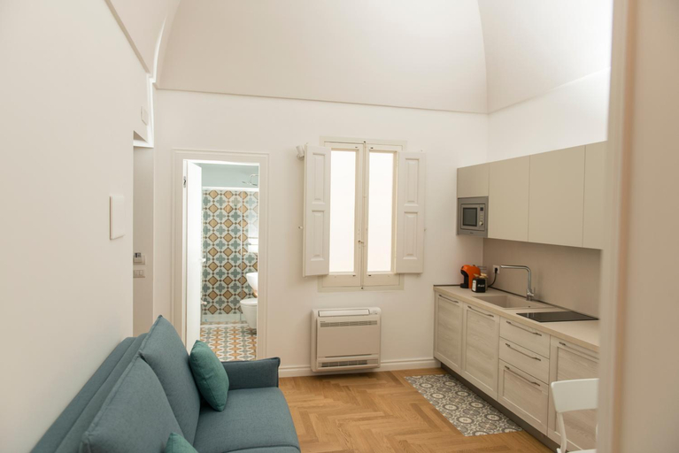 Others 5, Le Dimore di Puglia - Palazzo Ladogana, Bari