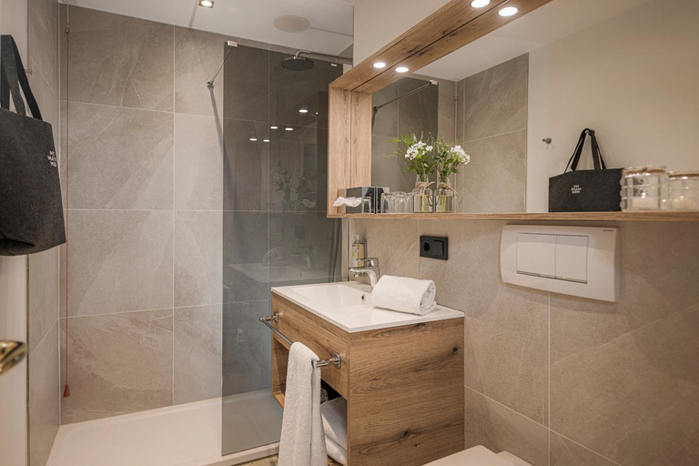 Bathroom, My Mayr MED Resort, Rottal-Inn