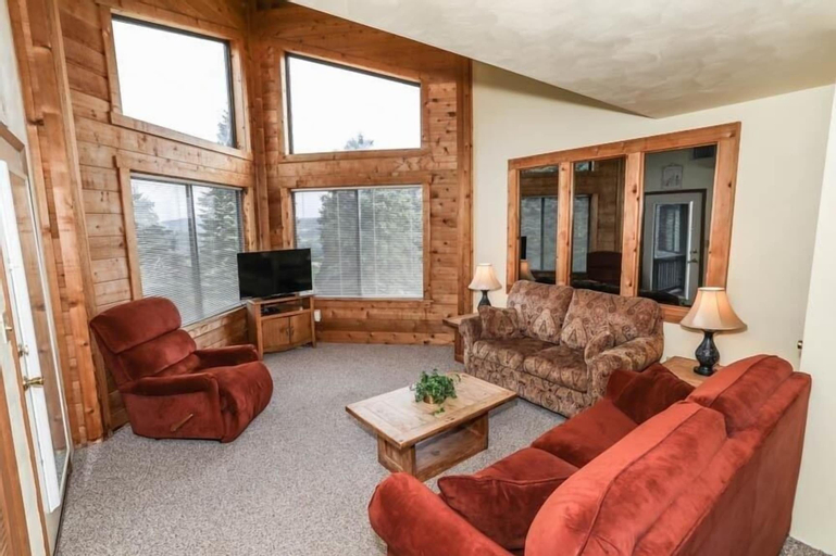 Seven Springs 1 BR+Loft Condo, Pet Friendly! by RedAwning - Save 10% on 3 Nights, 15% on 5 Nights!, Somerset