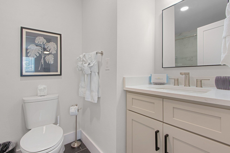 Bathroom 4, Coconut Sunsets A & B on Estero Blvd, 7 Bedroom Hom by RedAwning, Lee