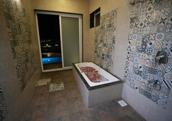 Bathroom 3, Waterstone resort, Chhindwara