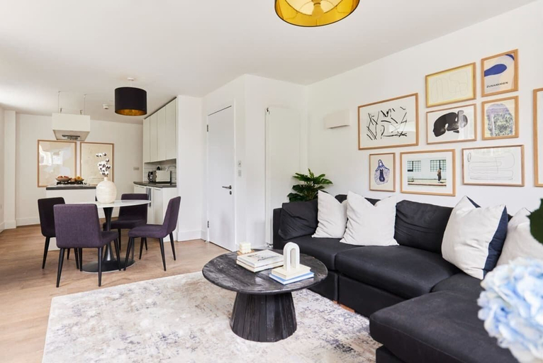 Others 4, The Ravenscourt Park Escape - Bright 2bdr Flat, London