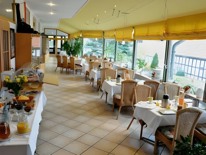 Food & Drinks 4, Schwiizeralp Hotel & Restaurant, Minden-Lübbecke