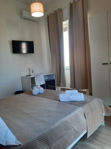 Others 5, LE CAMERE DI VIA MECCIO, Palermo