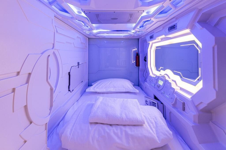 Bedroom 3, Spacehotel-Karlsruhe, Karlsruhe