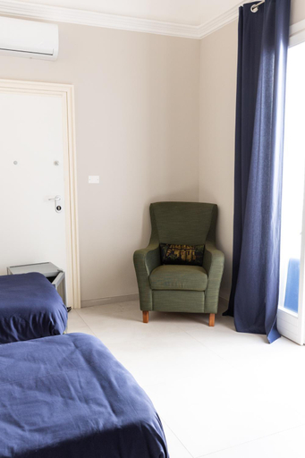 Others 5, Family Green Suite, Trapani