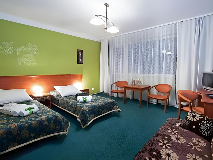 Bedroom 3, Hotel Wodnik Twoj Hotel z widokiem na morze, Kołobrzeg