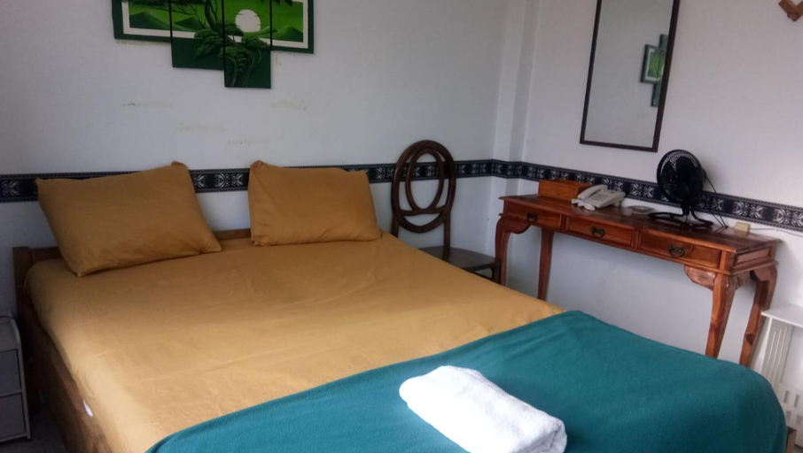 Bedroom 2, Losmen Sare Ngebluk, Cianjur