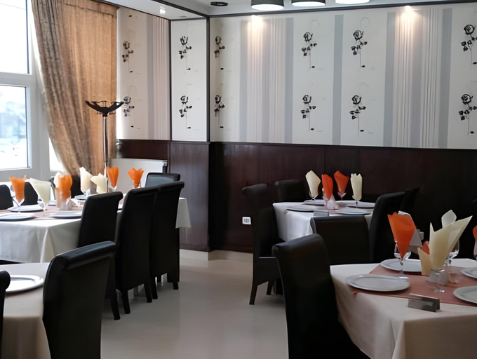 Food & Drinks 3, Pensiunea Select, Arad