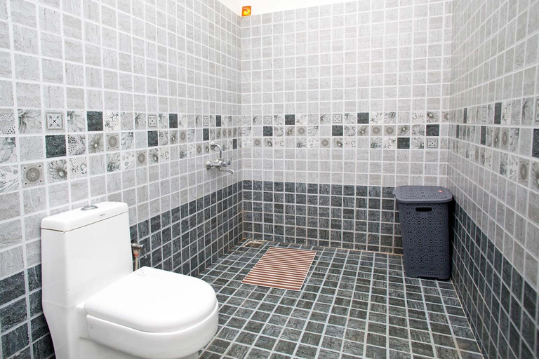 Bathroom 2, StayVista at Villa Misty Oaks with Breakfast, The Nilgiris