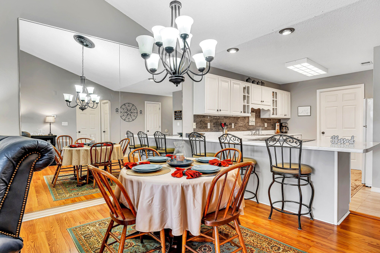 Food & Drinks 5, Pointe Of View 2 Bedroom Condo by RedAwning, Taney